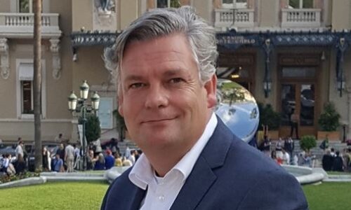 Troostwijk Vertegenwoordigt ArcaLaudis